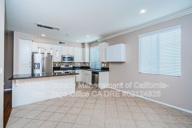 Building Photo - 708 Paradise Way
