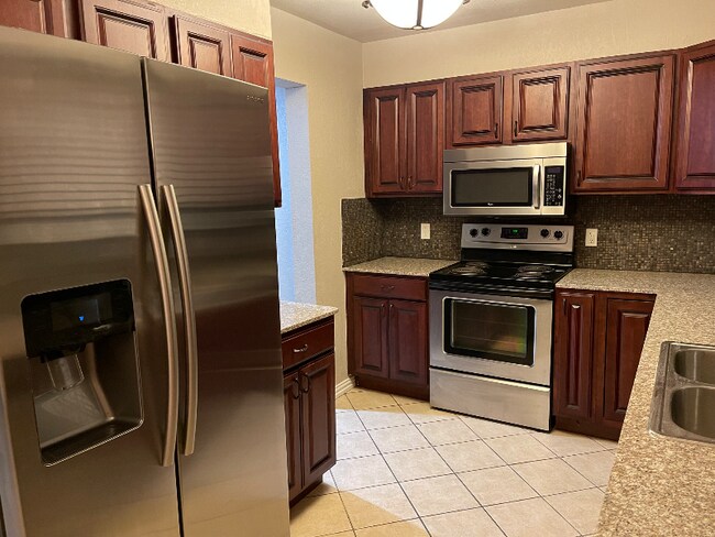 Foto del edificio - 6403 NW 63rd St
