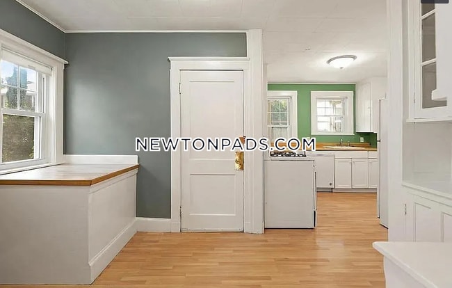 Foto del edificio - 47 Crosby Rd