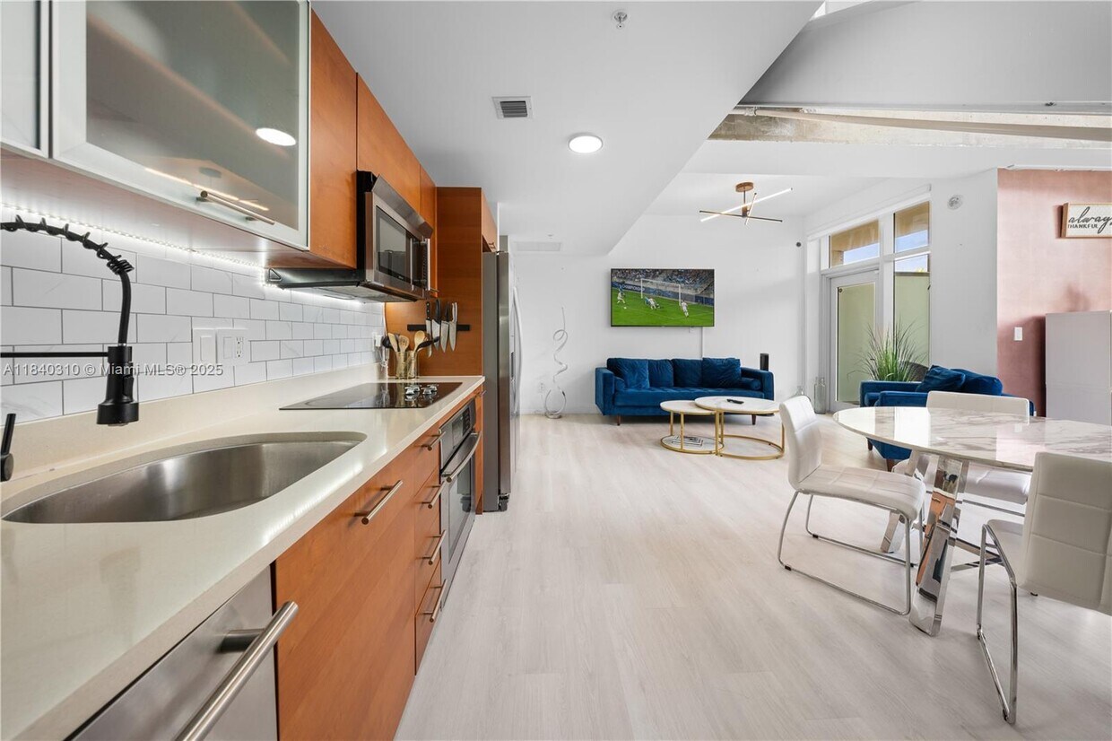 Foto principal - 3250 NE 1st Ave
