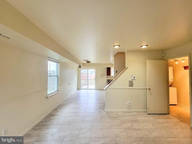 Building Photo - 115 Fomalhaut Ave