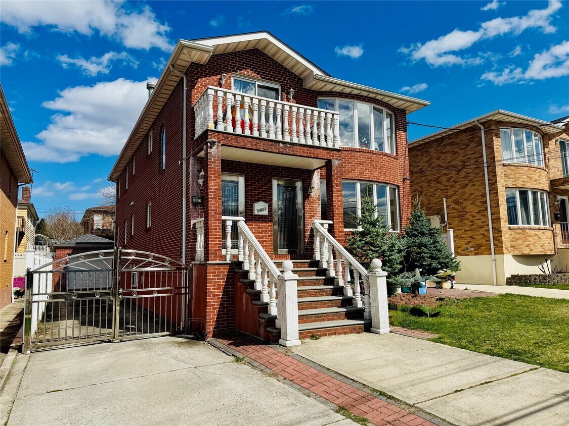 Foto principal - 64-21-64230 230th St