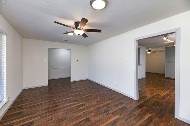 Building Photo - 623 Kirby Ln