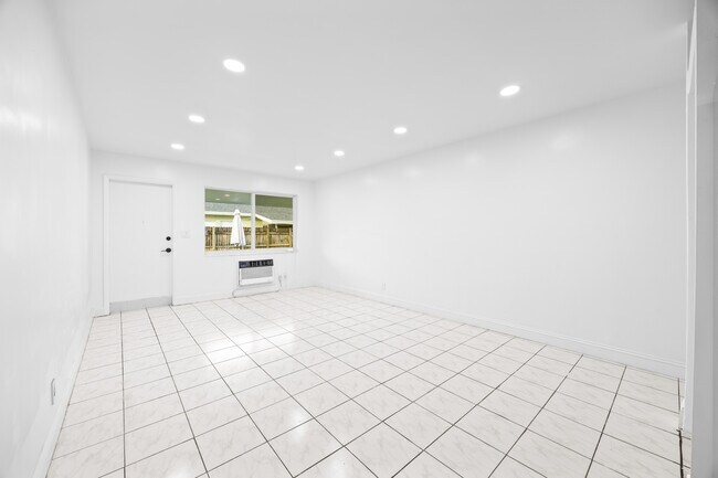 Foto del edificio - 411 SE 3rd Ave