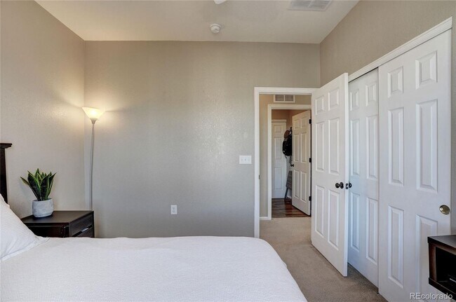 Building Photo - 13102 Grant Cir N