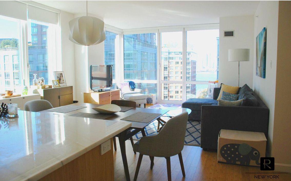 Foto principal - 300 North End Avenue