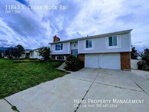 Building Photo - 11843 S Cedar Ridge Rd