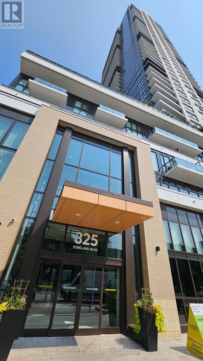 Photo du bâtiment - 325 Yorkland Blvd