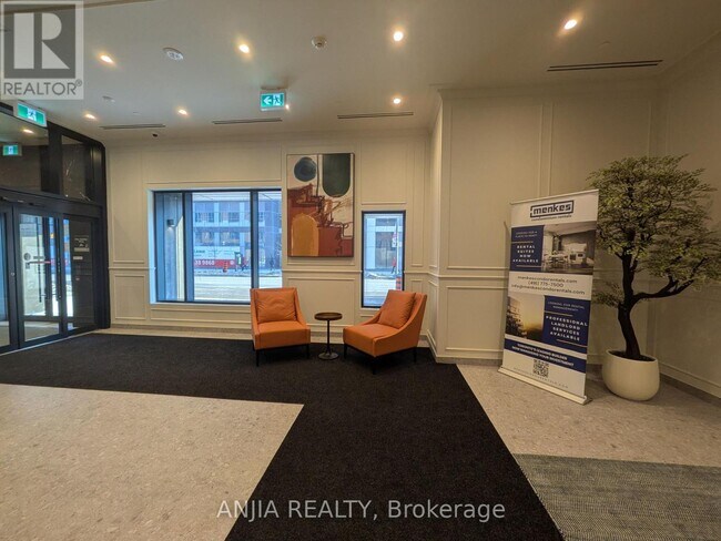 Photo du bâtiment - 180 Front St E