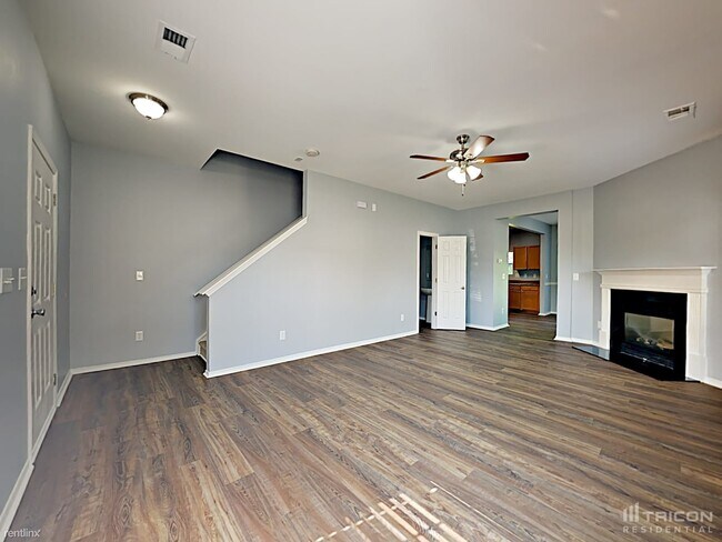 Foto del edificio - 8319 Ainsworth St