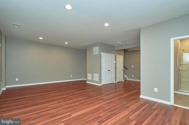 Building Photo - 25163 Hummocky Terrace