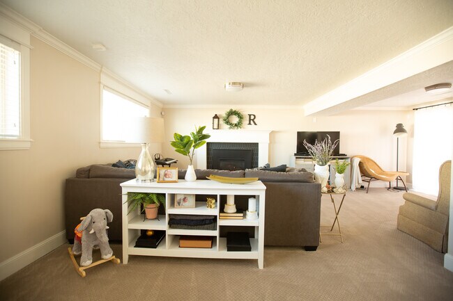 Foto del edificio - 3306 N Canyon Rd