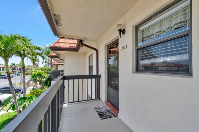 Foto del edificio - 7202 Golf Colony Ct