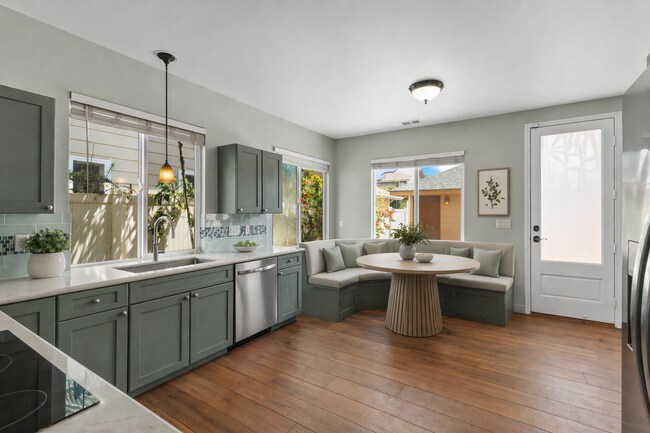 Foto del edificio - Spacious 4BD/3BA with Solar & Private Yard | Pet-Friendly Home in Ewa Beach