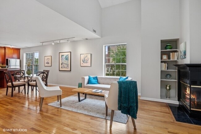 Foto del edificio - 1640 W Diversey Pkwy