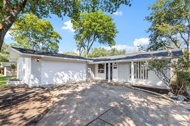 Building Photo - 912 Warfield Way