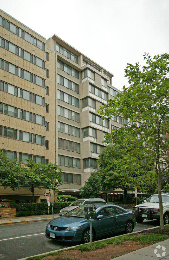 Building Photo - The Monroe House Condos