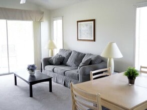 Building Photo - 497 White River Dr