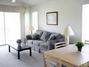 Building Photo - 497 White River Dr