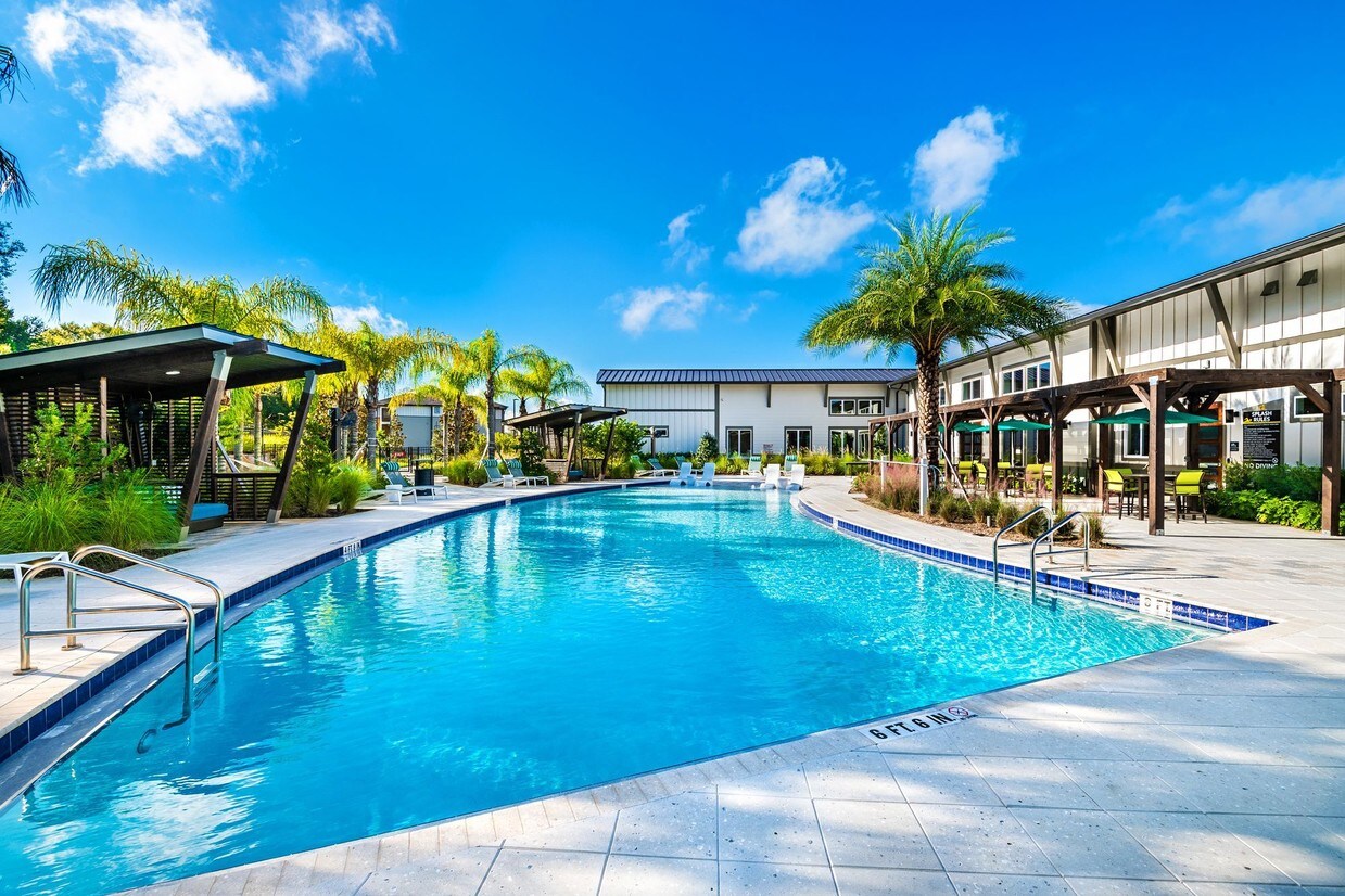 Cortland Reunion Apartments in Kissimmee, FL