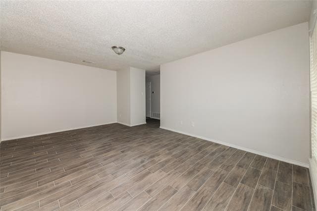Building Photo - 1105 Twin Pine Ct