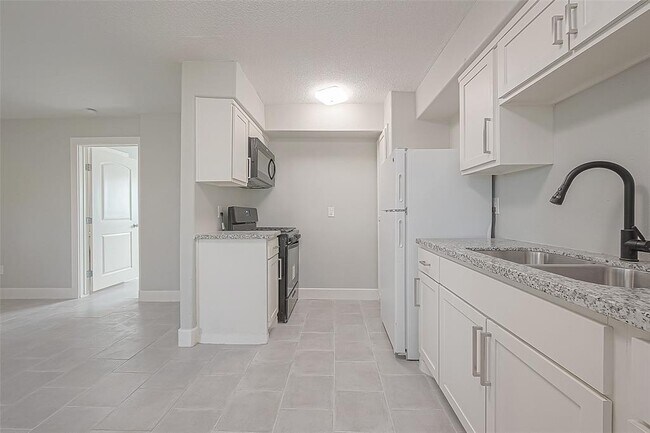 Building Photo - 7625 Amarillo St