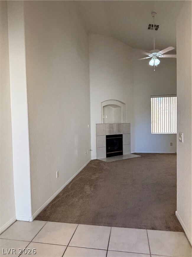 Foto del edificio - 1601 Tranquil Meadows Ln