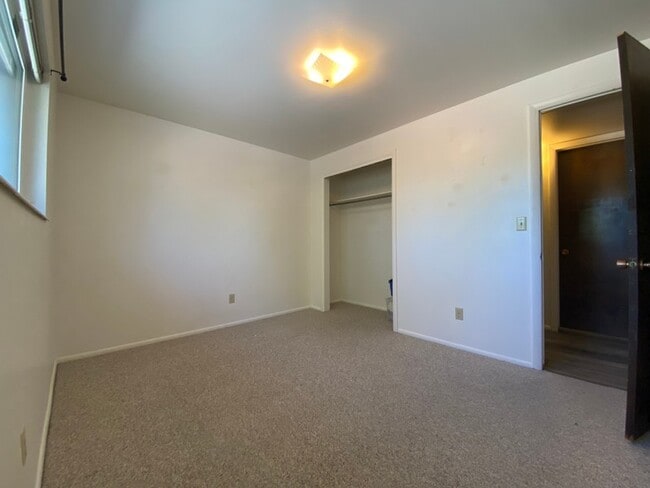Building Photo - 340 S 100 W