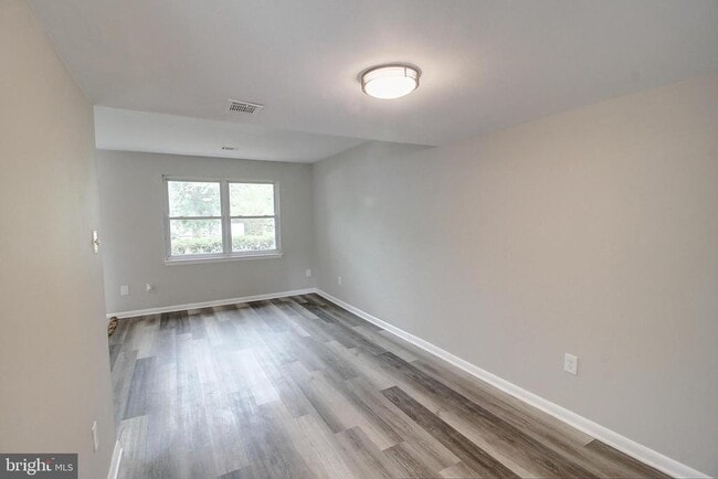 Building Photo - 8377 Discovery Blvd