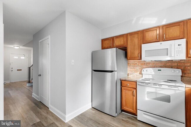 Foto del edificio - 8511 Westover Ct