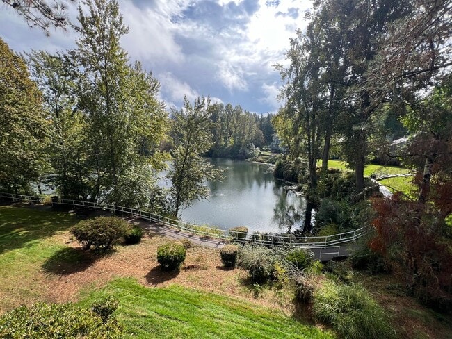 Foto del edificio - *Half-Off 1st Month's Rent!* Two Bedroom C...