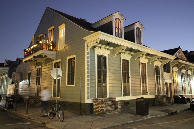 Exterior - 1038 Bourbon St