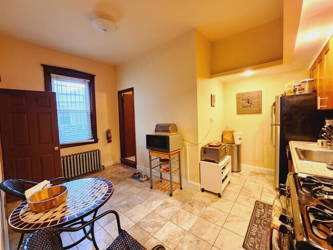 Foto del edificio - 2313 Brown St
