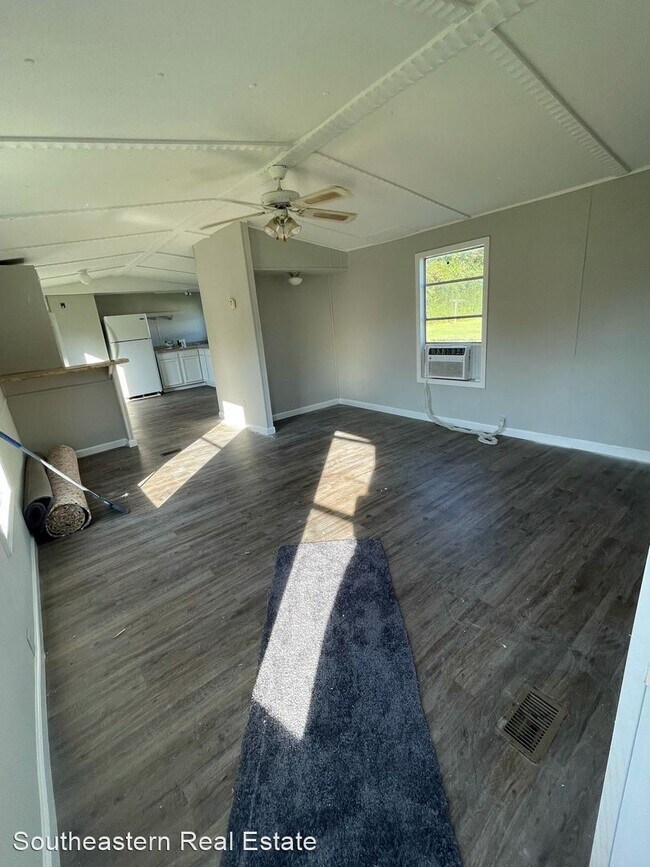 Building Photo - 3 br, 2 bath House - 50 Lori Lane