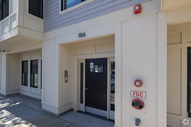 Entrance - The Faretra