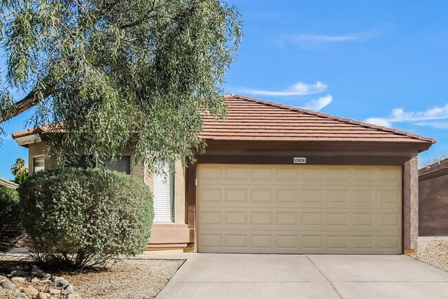 Building Photo - 10906 W Cambridge Ave