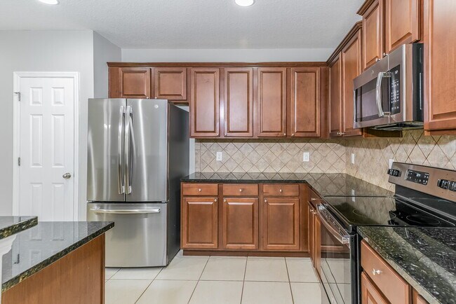 Foto del edificio - 3445 Brant St