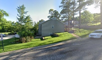 Building Photo - 611 Palisades Dr