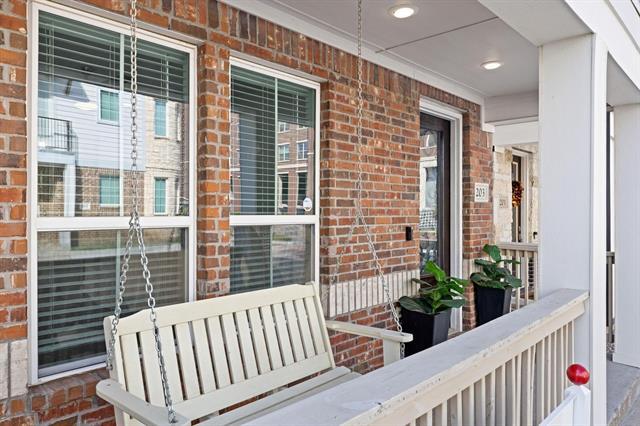 Foto del edificio - 203 S Village Way