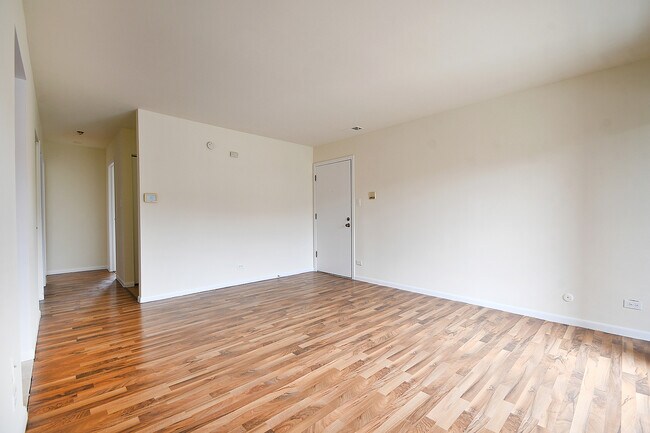Foto del edificio - 9024 Orland Ct