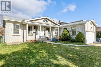 Building Photo - 1737 Branchwood Park
