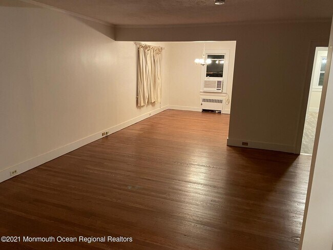 Building Photo - 838 Remmos Ave