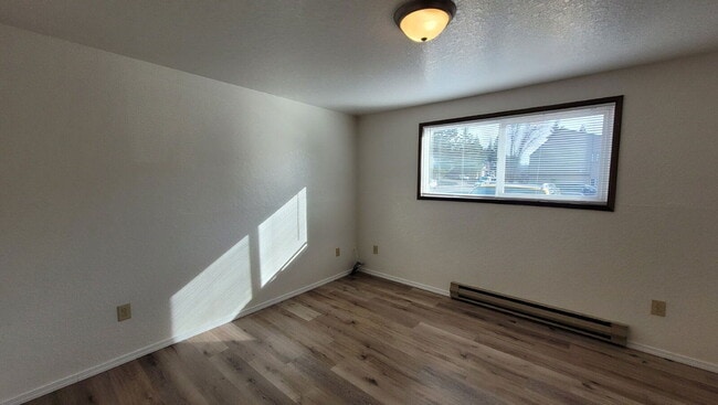 Foto del edificio - 146 NE Atkinson Ct