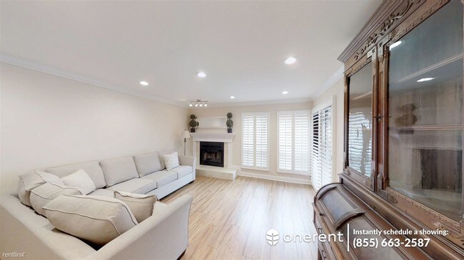 Building Photo - 1640 San Miguel Dr