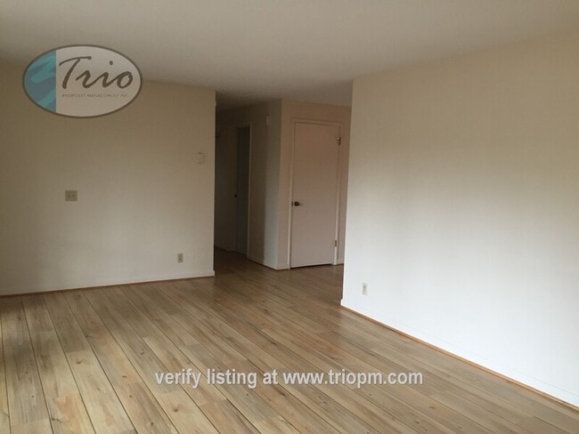 Building Photo - 225 E 41st Ave