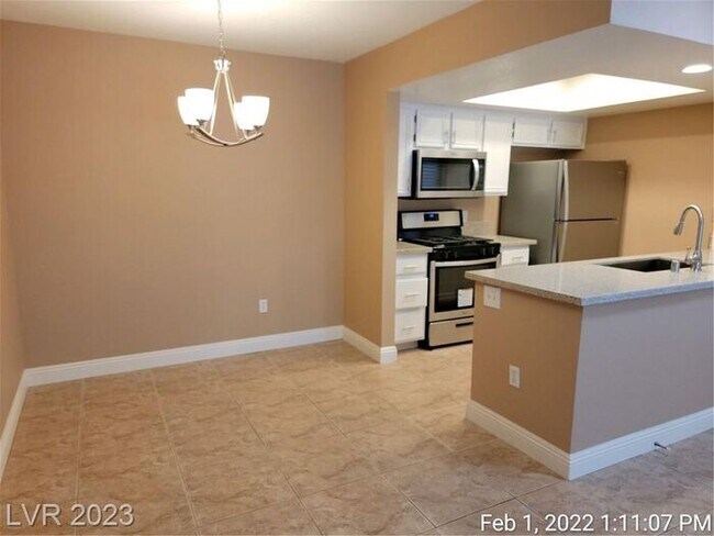 Building Photo - 1ST FLOOR UNIT LOCATED IN HIGHLY POPULAR GATED LA POSADA @ SUMMERLIN COMMUNITY!!