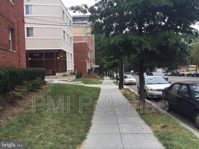 Building Photo - 1320 Missouri Ave NW