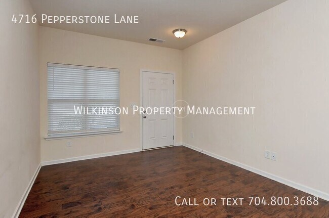 Foto del edificio - 4716 Pepperstone Ln