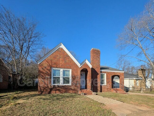 Photo - 1102 Easley Bridge Rd House