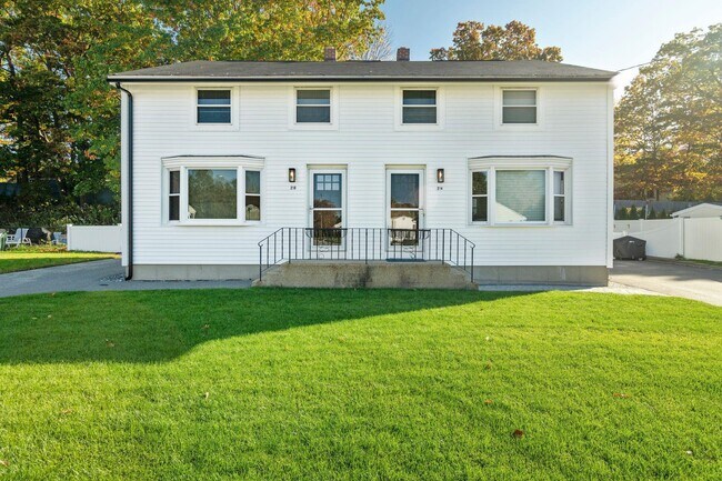 Foto del edificio - 210 Roysan St